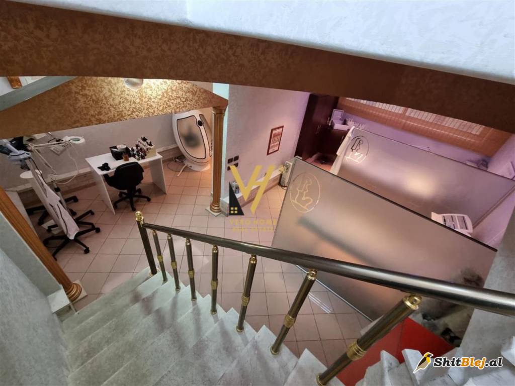 AMBIENT TE RRUGA MINE PEZA 1.500 EURO