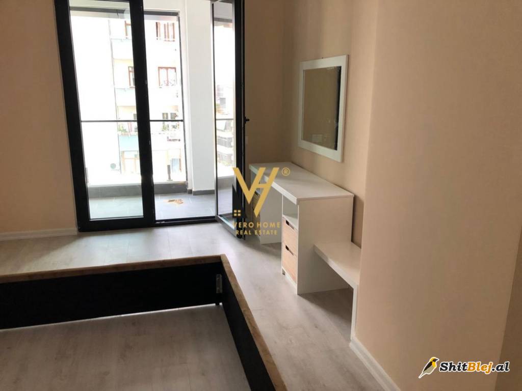 1+1+BLK ME QERA TE SQUARE 21 650 EURO