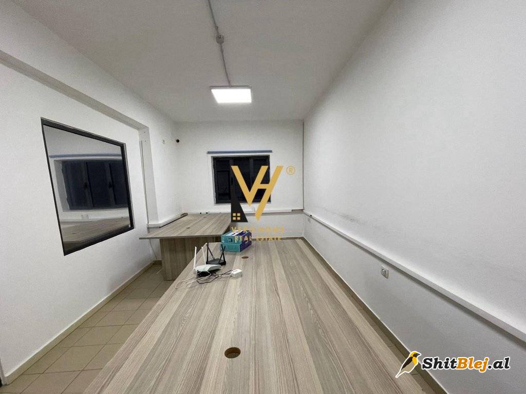 AMBIENT 140M2 TE PAZARI I RI 900 EURO