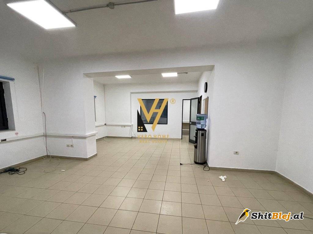 AMBIENT 140M2 TE PAZARI I RI 900 EURO