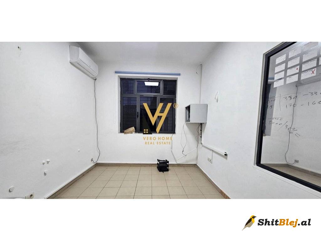 AMBIENT 140M2 TE PAZARI I RI 900 EURO