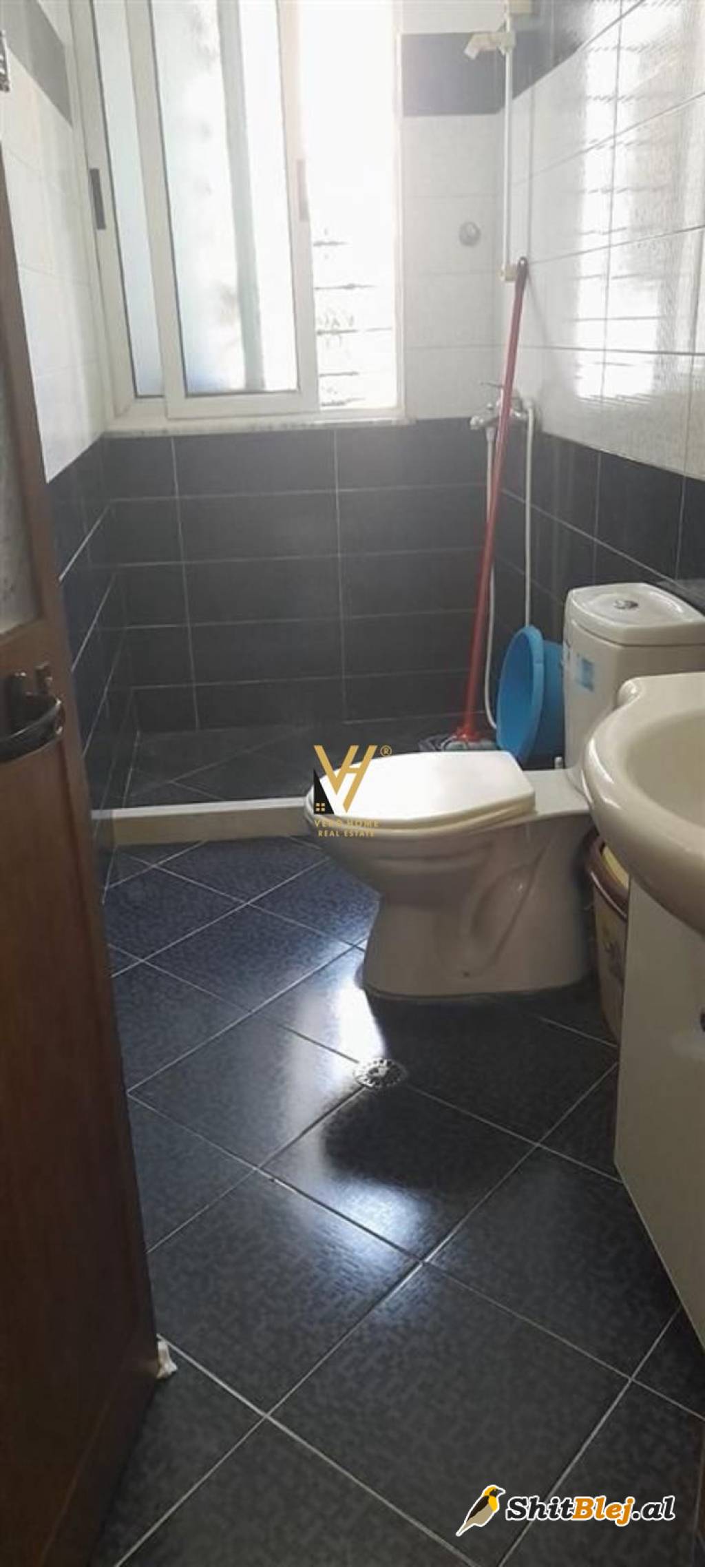 2+1+BLK ME QERA TEK OXHAKU 500 EURO