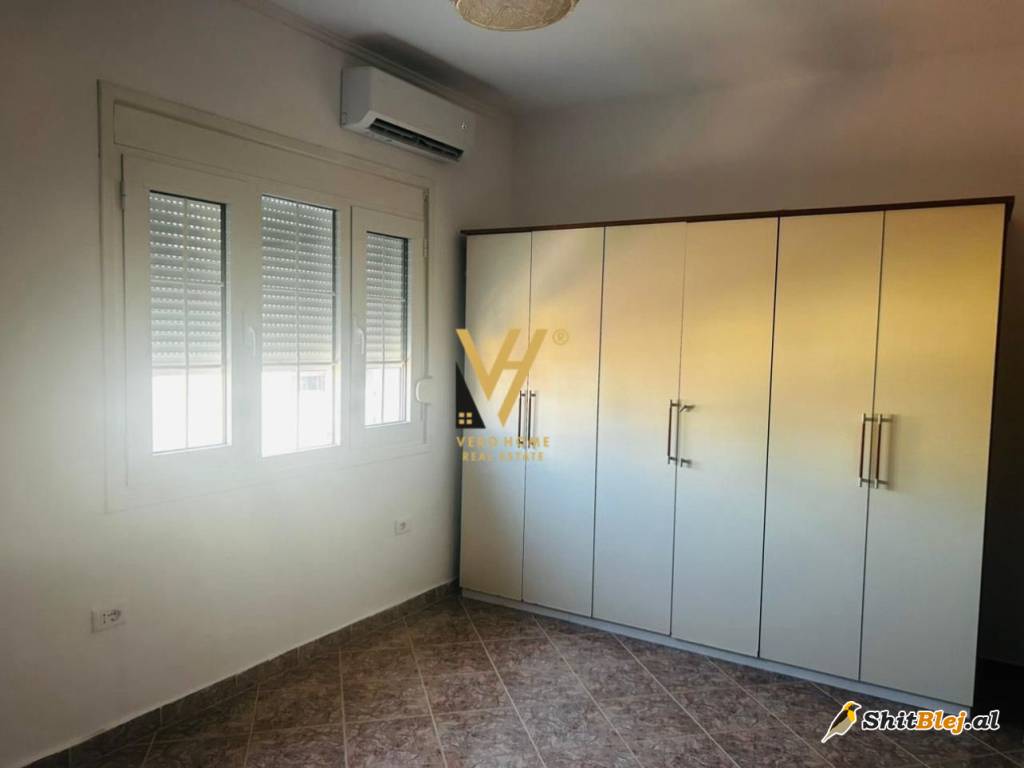 2+1 ME QERA TE FERIT XHAJKO 600 EURO