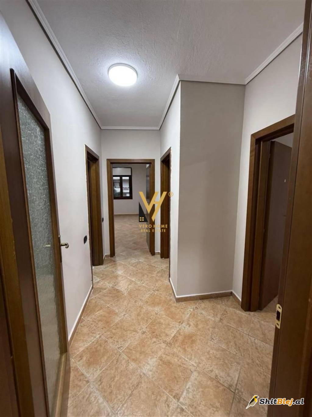 ZYRE 165 M2 TE KOMUNA E PARISIT 1.200 EU