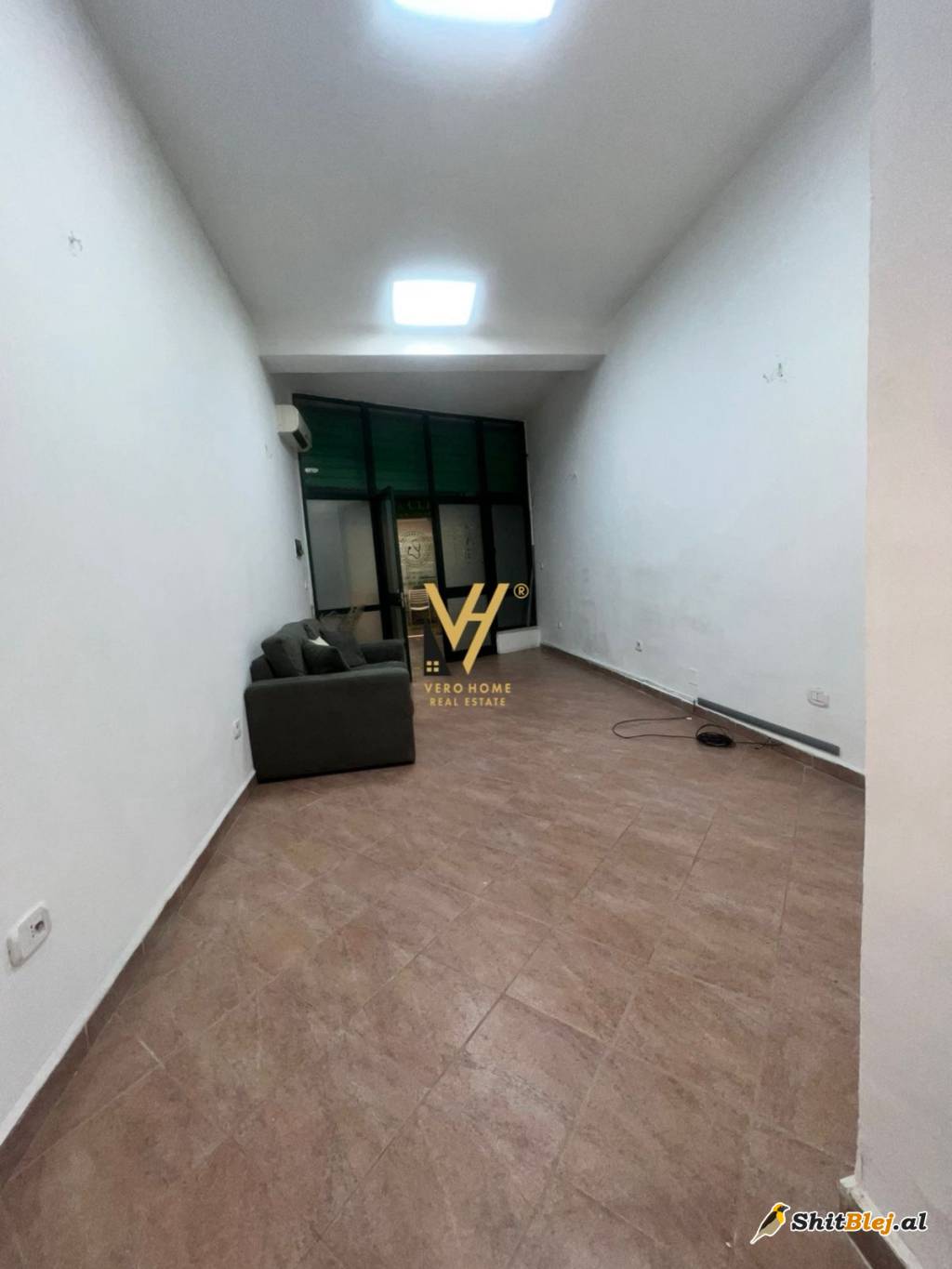 ZYRE 25M2 TE ISH EKSPOZITA 280 EURO