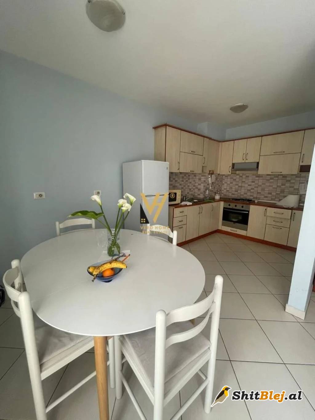 2+1+BLK TE RRUGA BARRIKADAVE 300.000 EUR