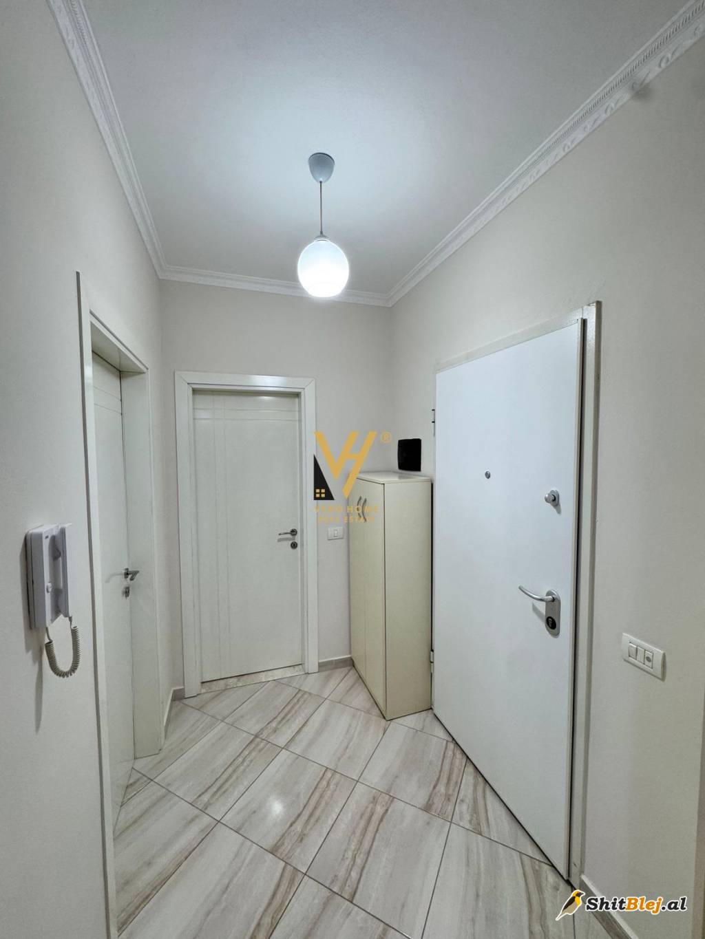 1+1+BLK TE KOMUNA E PARISIT 600 EURO