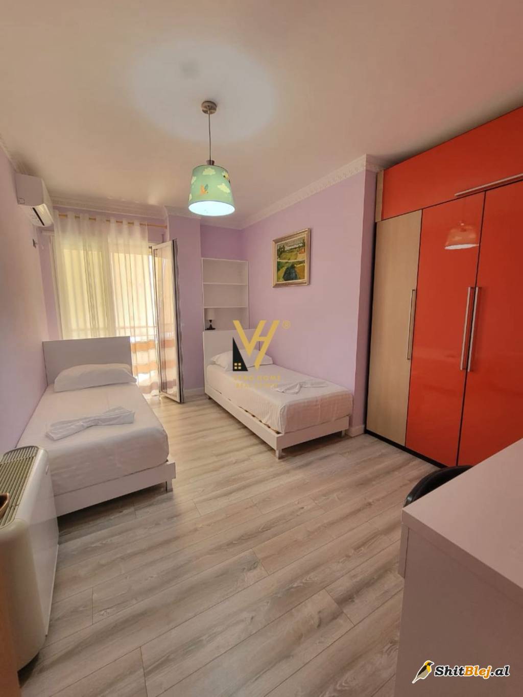 2+1+2+BLK TE KOMUNA E PARISIT 900 E
