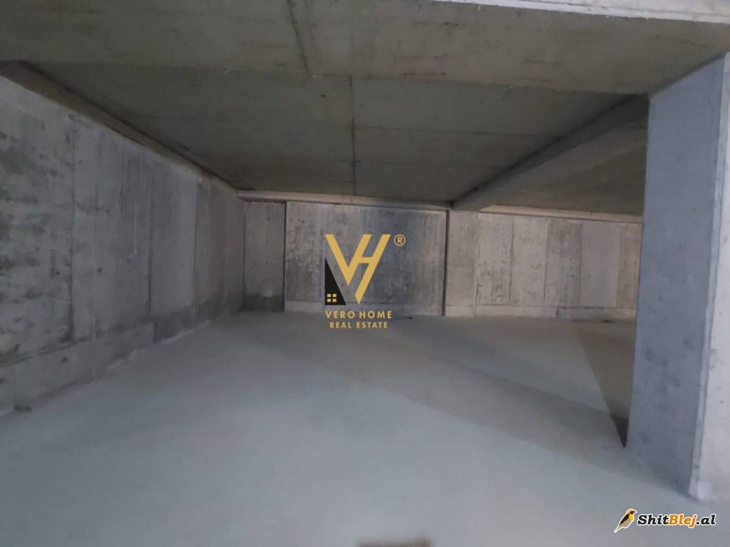 GARAZH 40 M2 NE ALI DEM 25.000 EURO