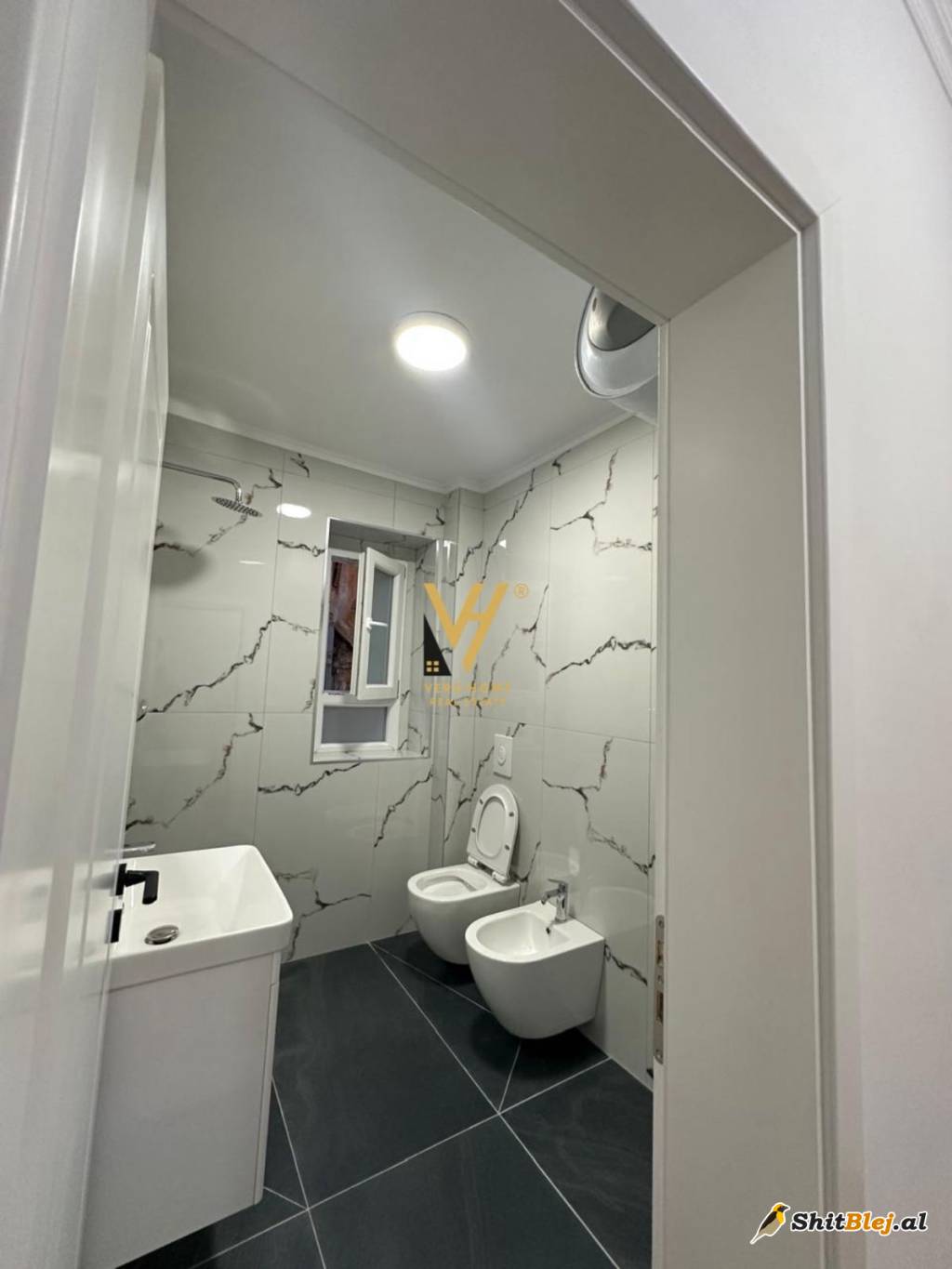  1+1 TE MINISTRIA DREJTESISE 153.000 EUR