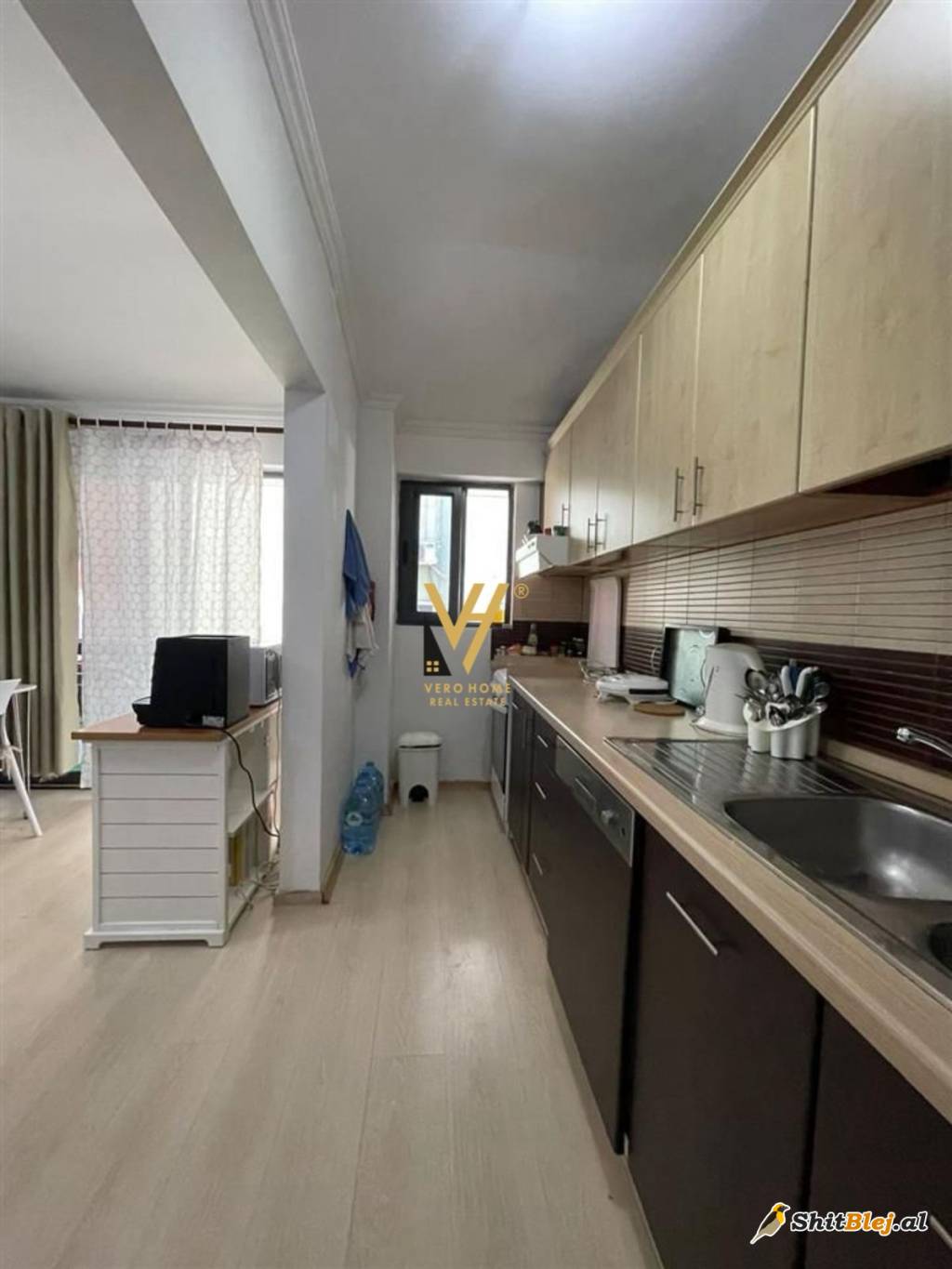 2+1+3 BLK ME QIRA NE ISH BLLOK 800 EURO