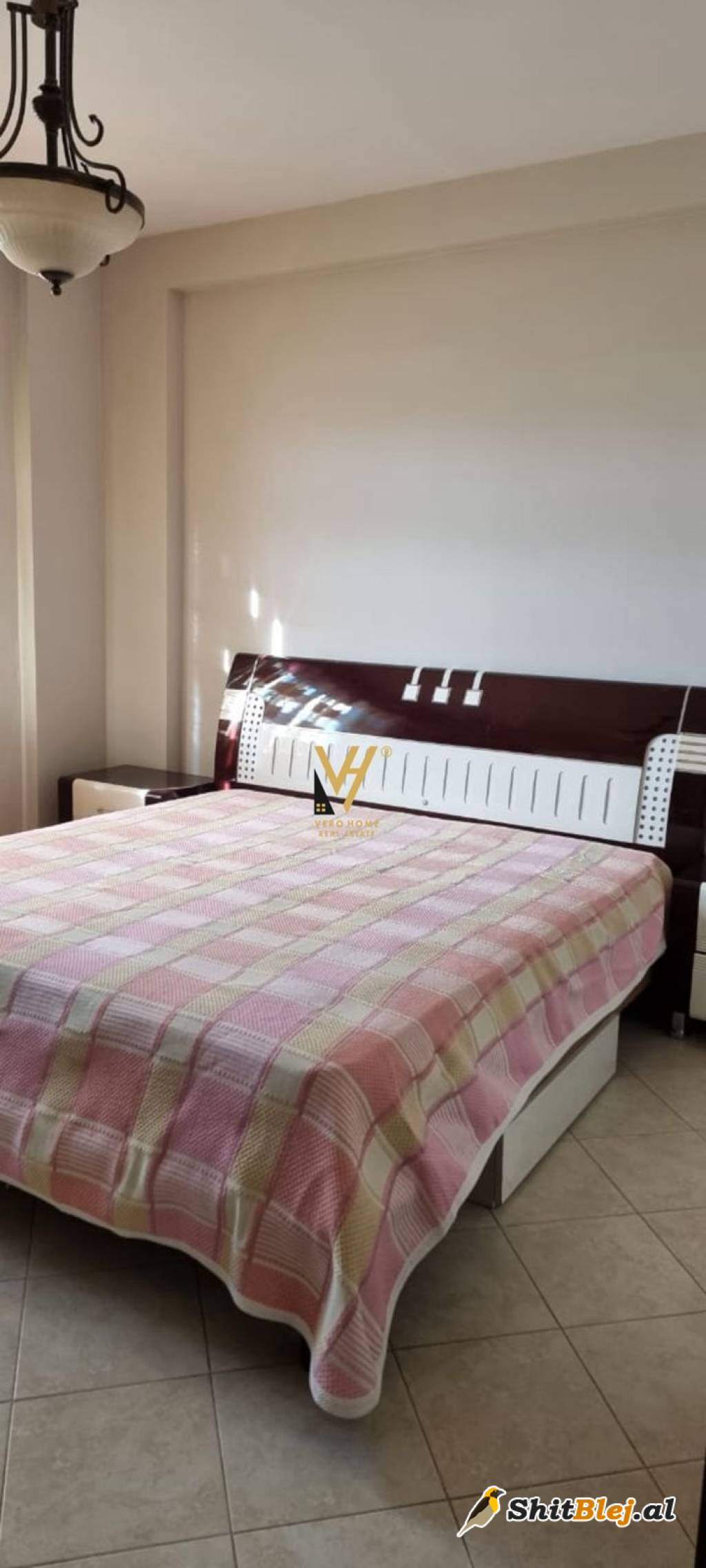 3+1+2 ME QERA TE 21 DHJETORI 1.200 EURO