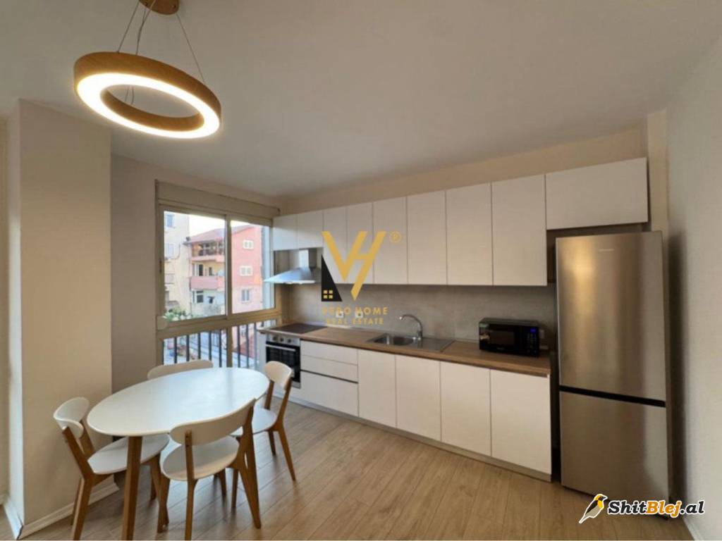 1+1 ME QERA TE RRUGA E KAVAJES 750 EURO