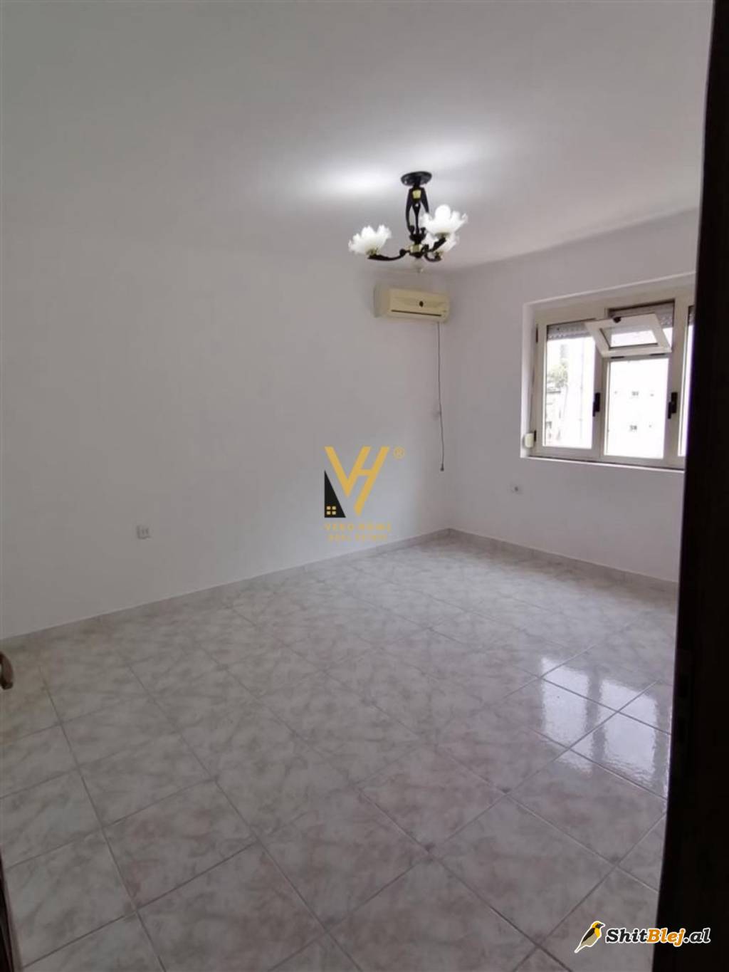 2+1+BLK TE RRUGA E KAVAJES 500 EURO