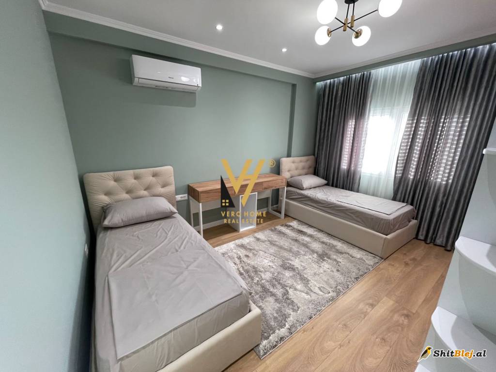 2+1 TE LIQENI FARKES 900 EURO