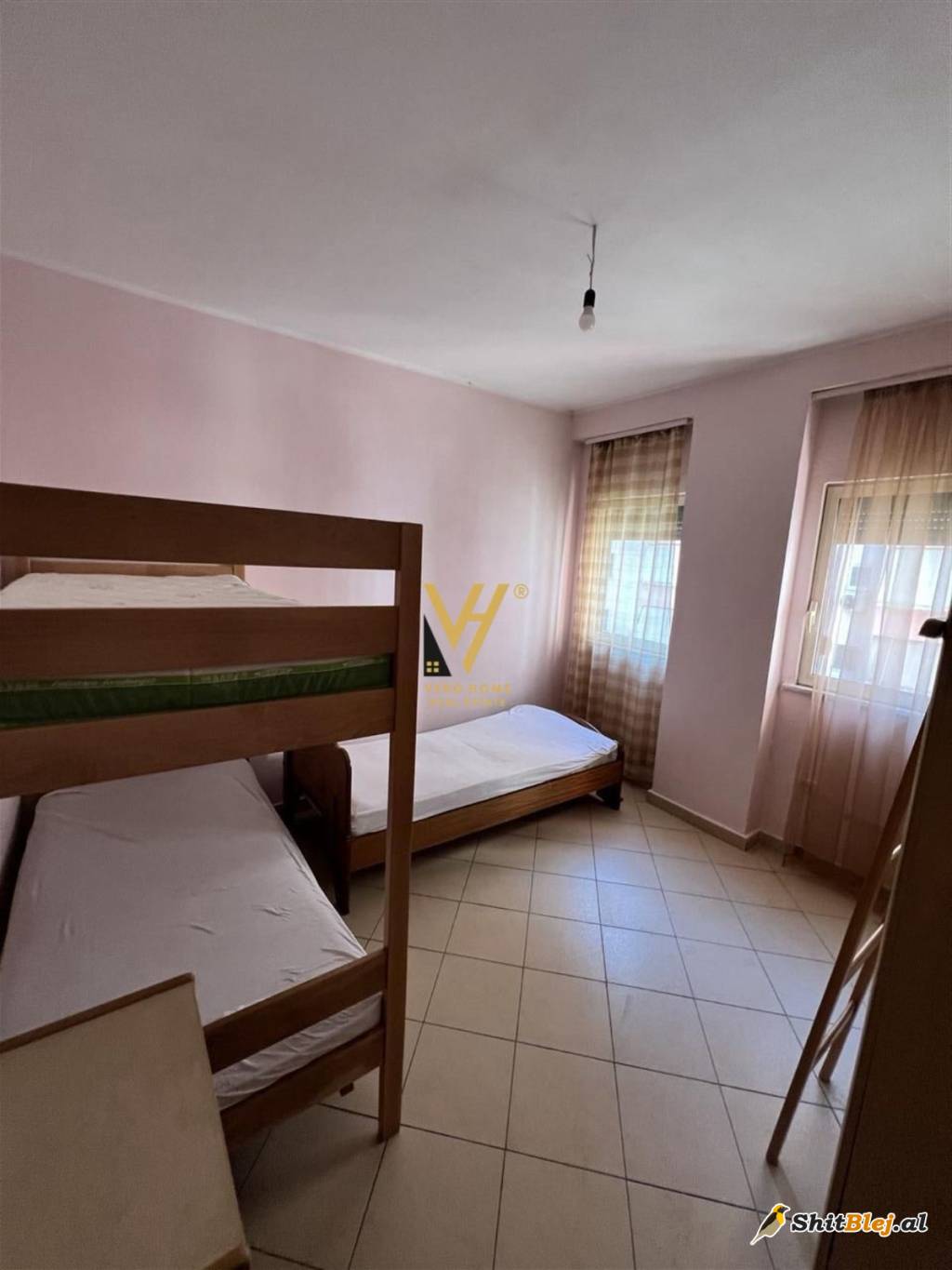 1+1+BLK ME QERA TEK RRUGA 5 MAJI 450 EUR