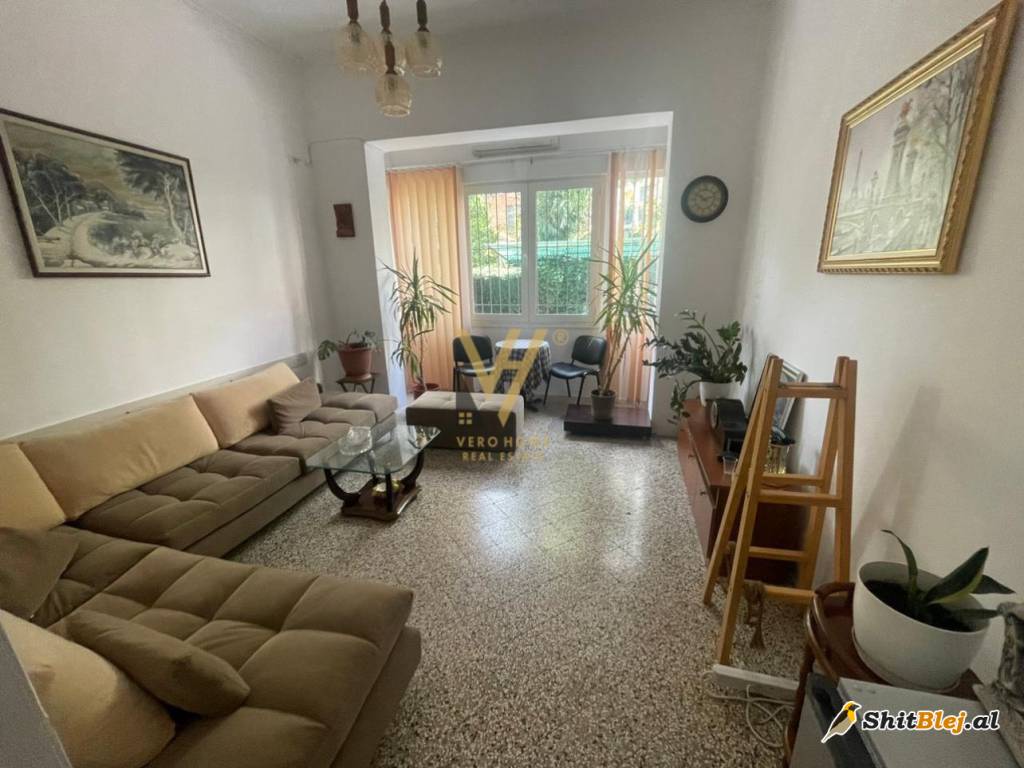 2+1+2 TE STADIUMI DINAMO 480.000 EURO