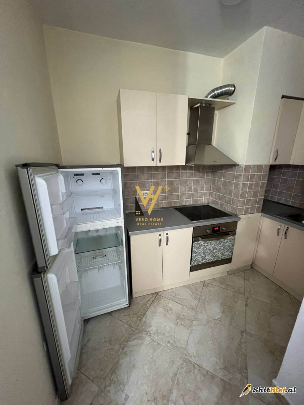 GARSONIERE TERR. BARRIGADAVE 50.000 LEKE