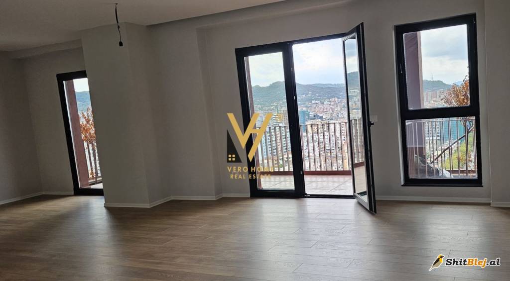 ZYRE 160 M2 GARDEN BUILDING 2.000 EURO