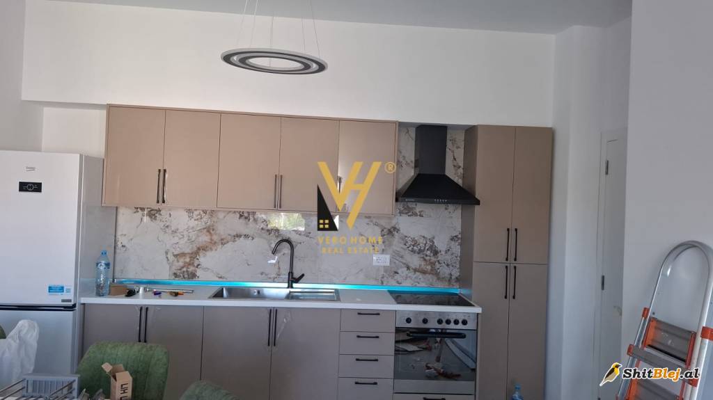 1+1 ME QERA TE LIQENI I THATE 500 EURO