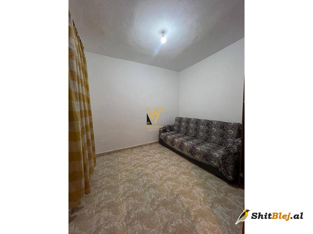 3+1+2+BLK TE KOMUNA E PARISIT 700 E