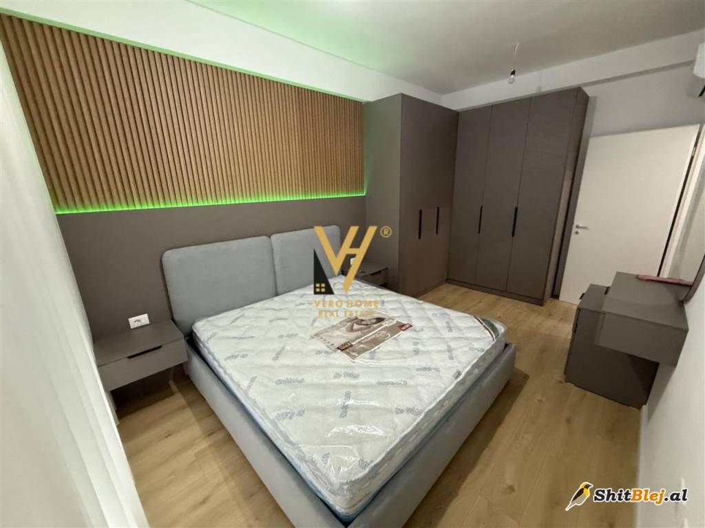 1+1+BLK ME QERA TE ALI DEMI 550 EURO