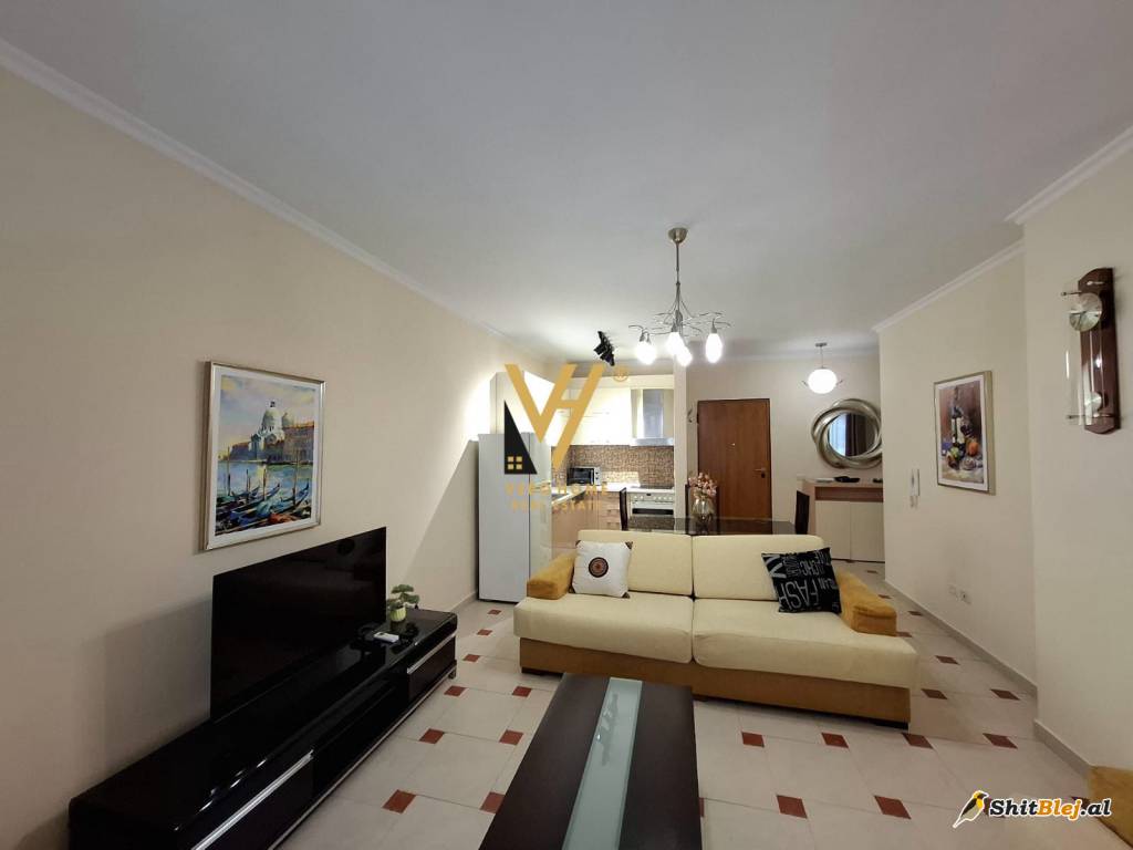 1+1 ME QIRA TE KOPSHTI ZOOLOGJIK 650 EUR