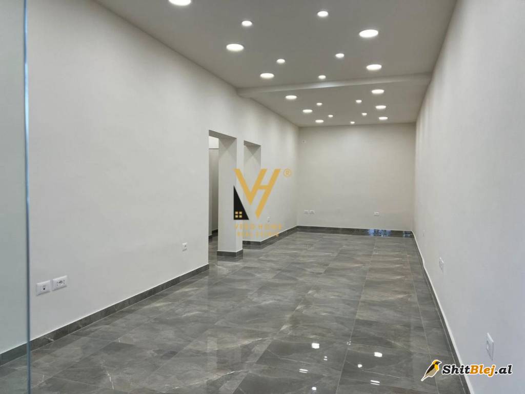 DYQAN 89 M2 STADIUMI DINAMO 525.000 EURO
