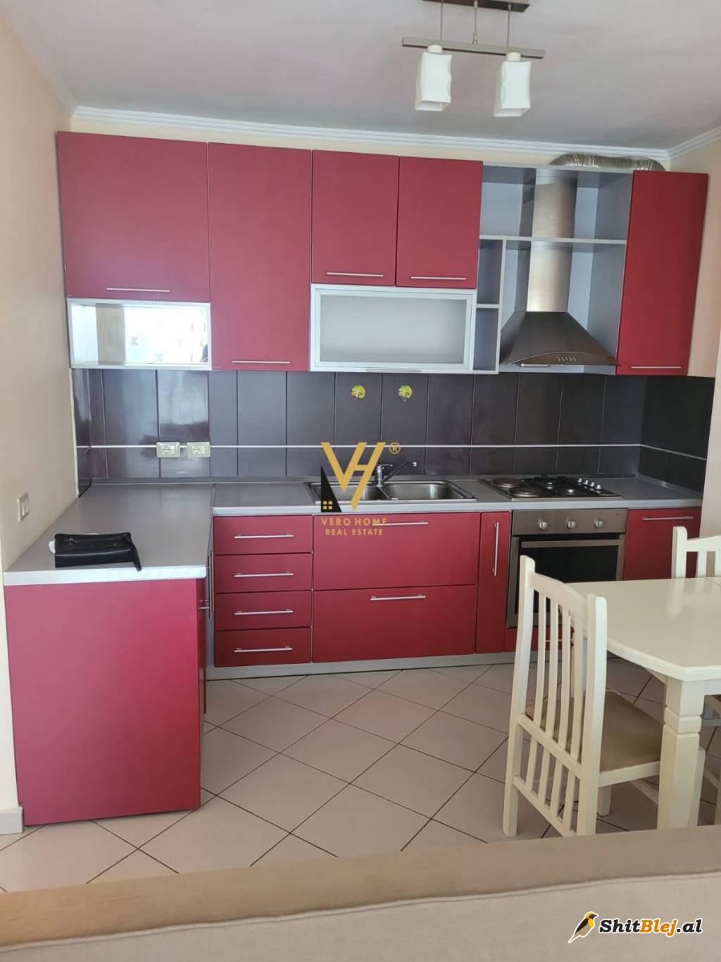 1+1+BLK TE KRISTAL CENTER 167.000 EURO