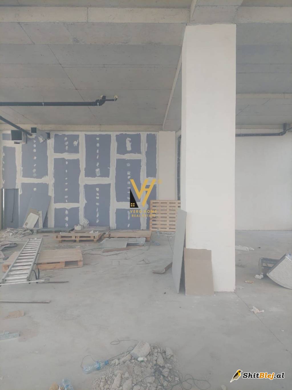 DYQAN 160 M2 TE LIQENI I THATE 1.800 EUR