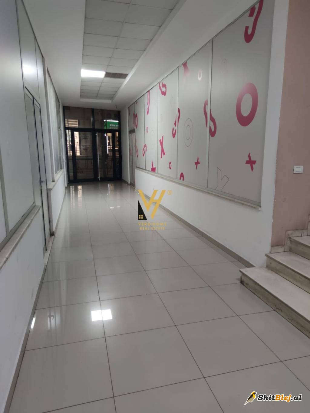ZYRE TEK QENDRA KRISTAL 1.400 EURO