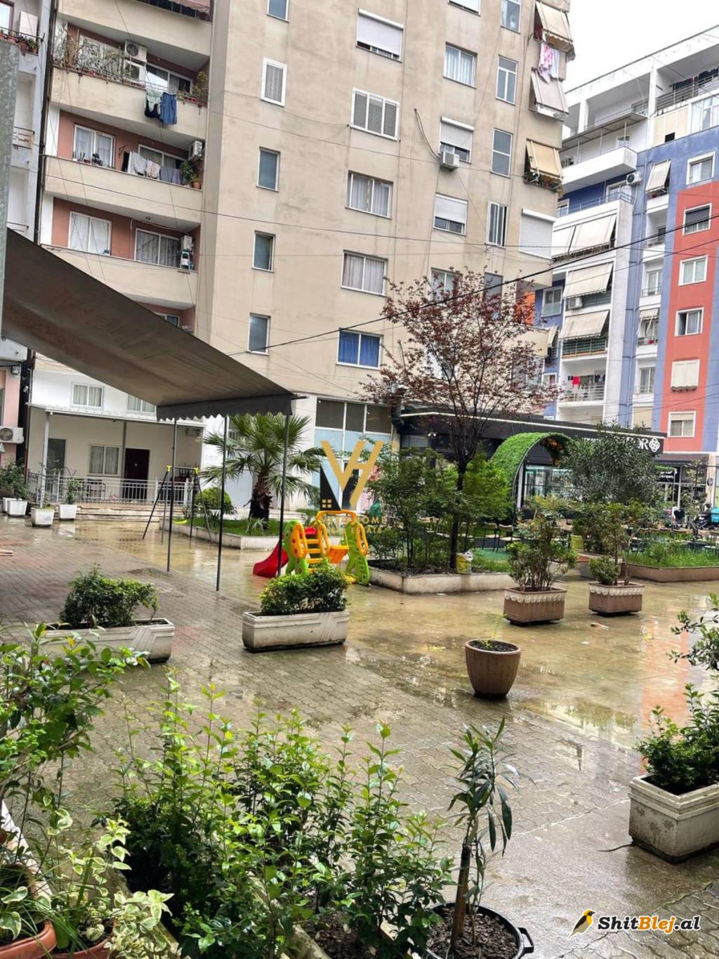 DYQAN 57M2 NE MISTO MAME 82.400 EURO