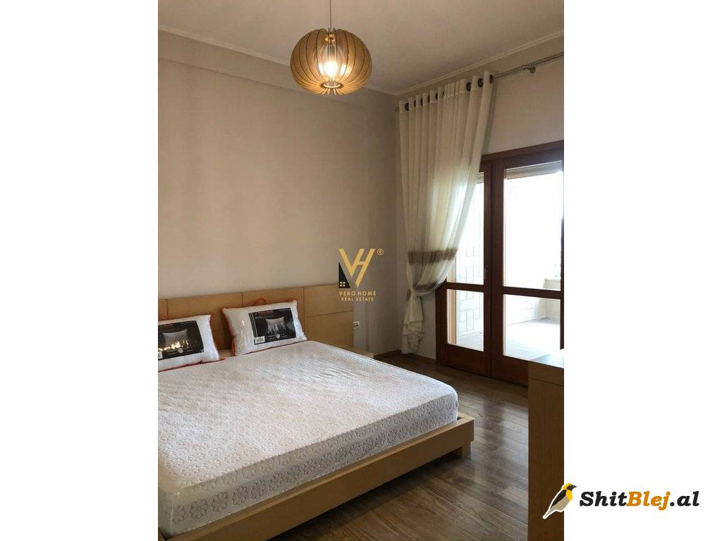  4+1+2 TE KOPSHTI ZOOLOGJIK 550.000 EURO