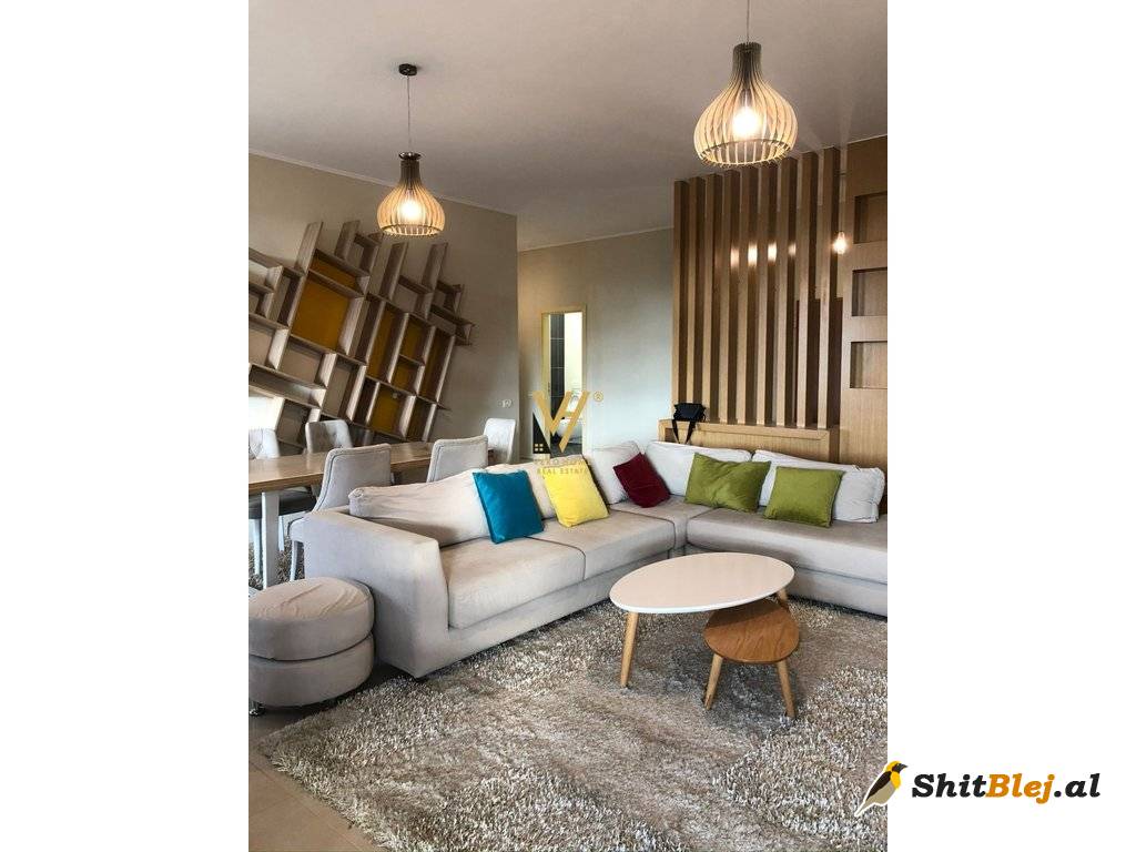  4+1+2 TE KOPSHTI ZOOLOGJIK 550.000 EURO