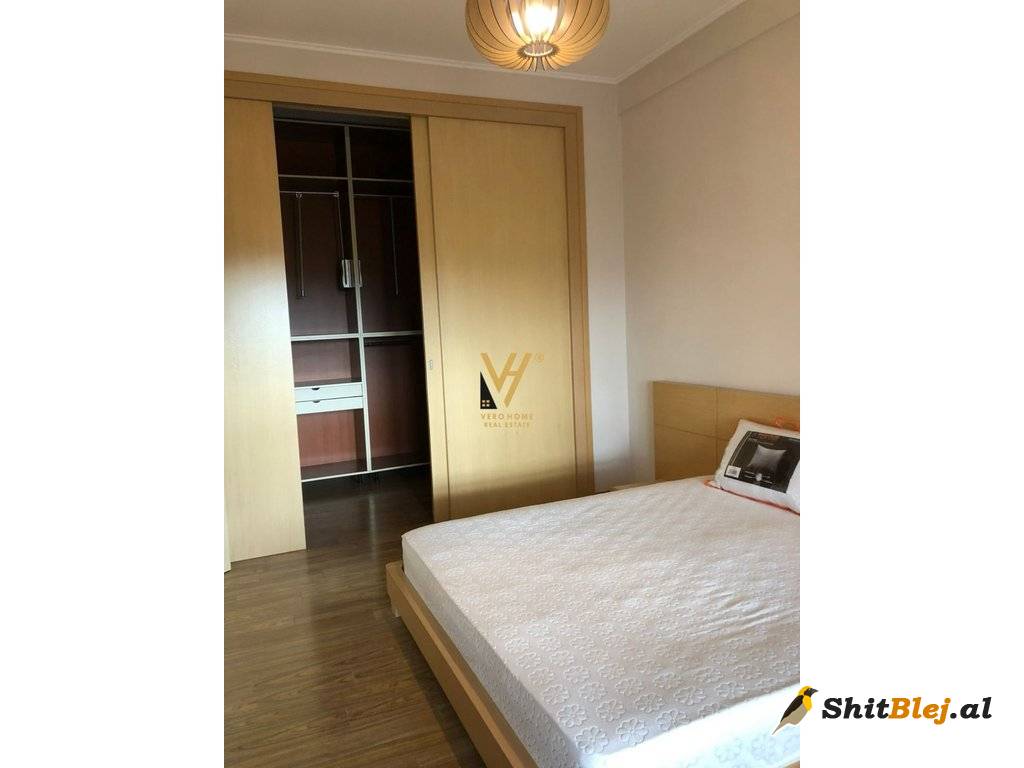  4+1+2 TE KOPSHTI ZOOLOGJIK 550.000 EURO