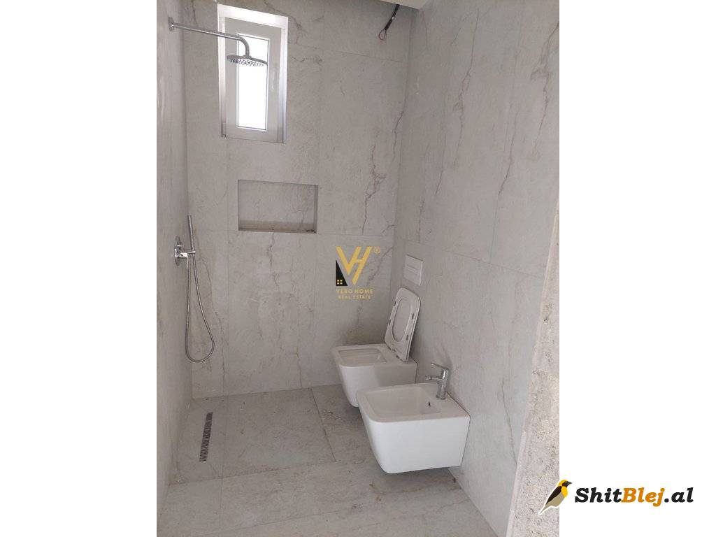  VILE 2 KATESHE ME QERA MOZAIKU 2000 EUR