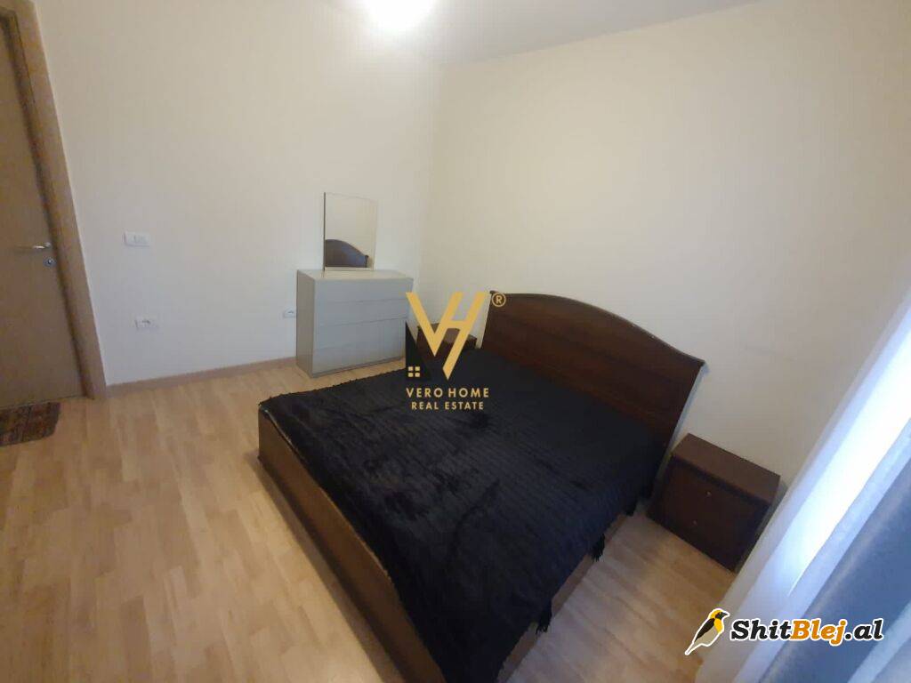 APARTAMENT 1+1 ME QERA NE SELITE 450 EUR