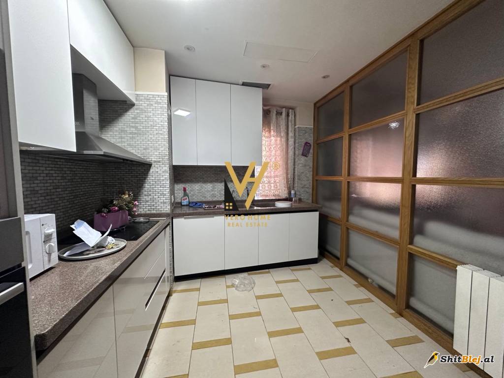 3+1+BLK TE RR.BARRIKADAVE 1.500 EURO
