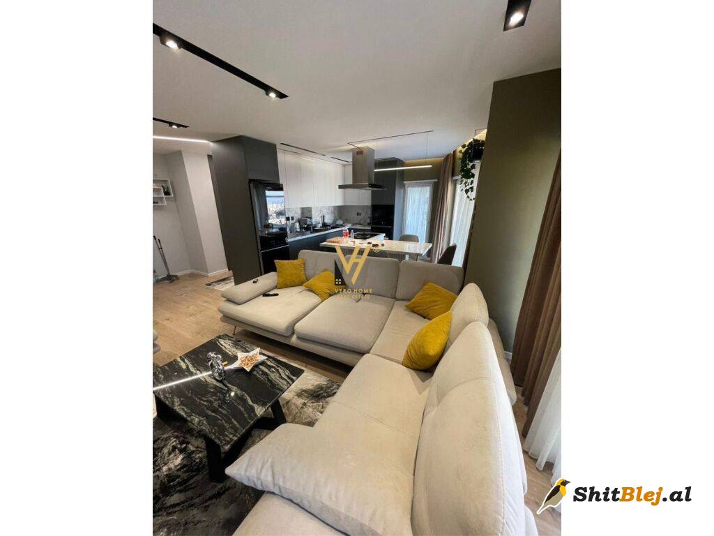 3+1+2 TE KODRA E DIELLIT 2, 1.200 EURO