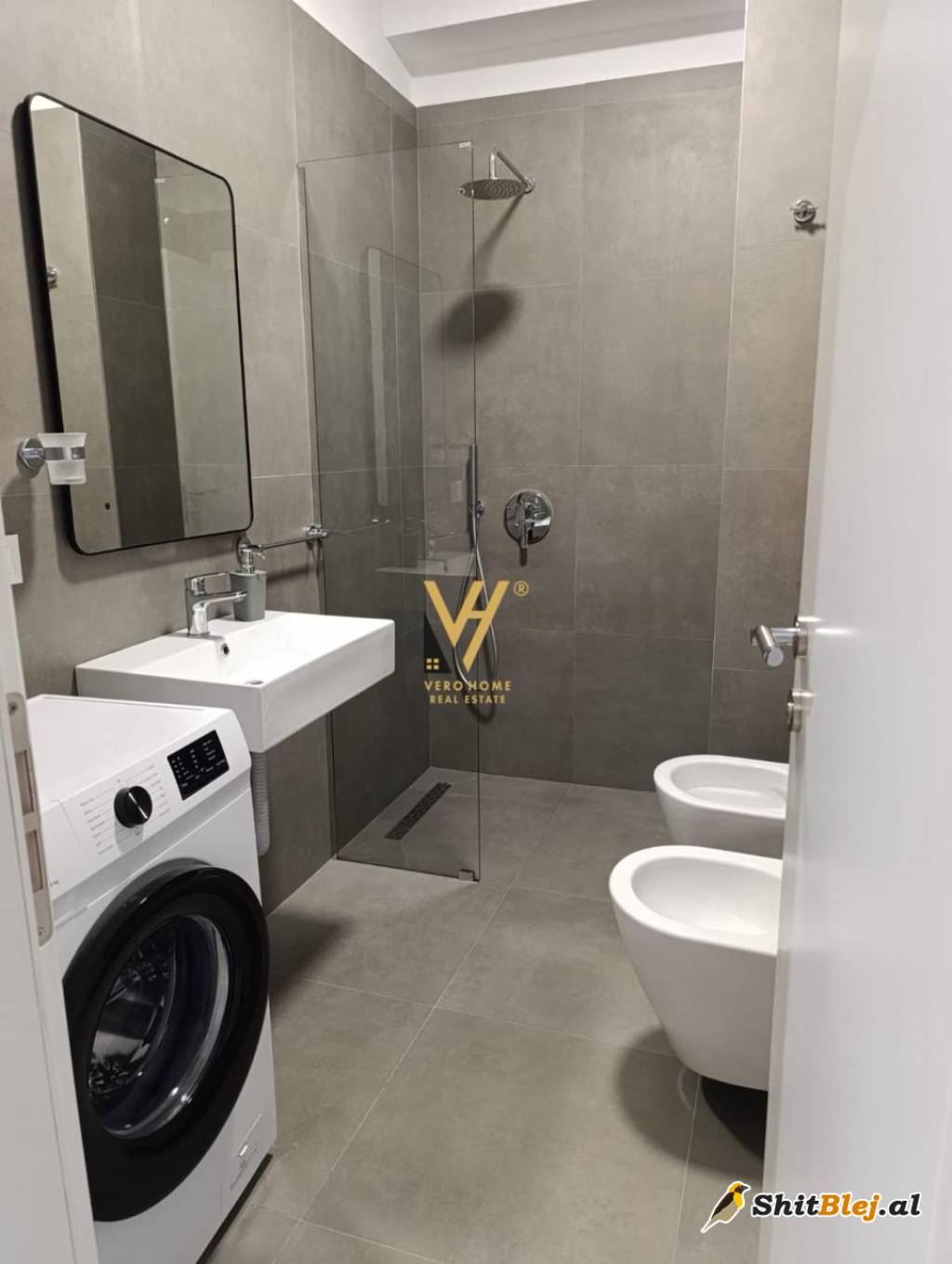 2+1+2BLK TE KODRA E DIELLIT 260.000 EURO