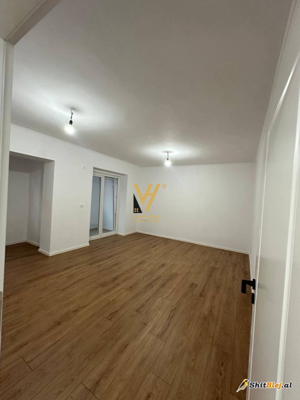  1+1 TE MINISTRIA DREJTESISE 153.000 EUR