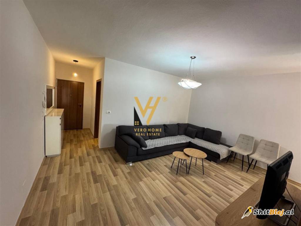 1+1+BLK TEK KOMUNA E PARIST 650 EURO