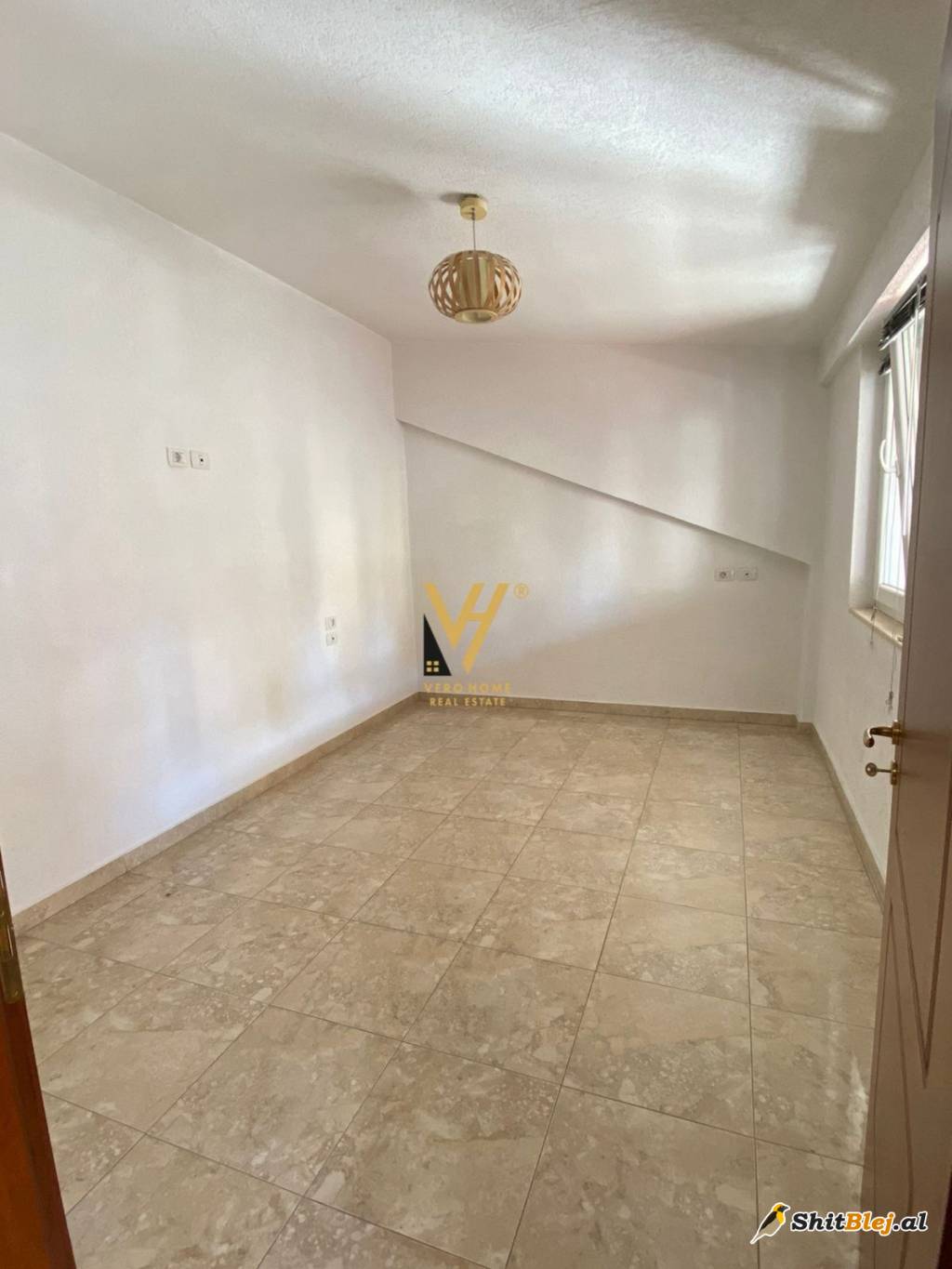 3+1+2 TE KOPSHTI ZOOLOGJIK 666.000 EURO