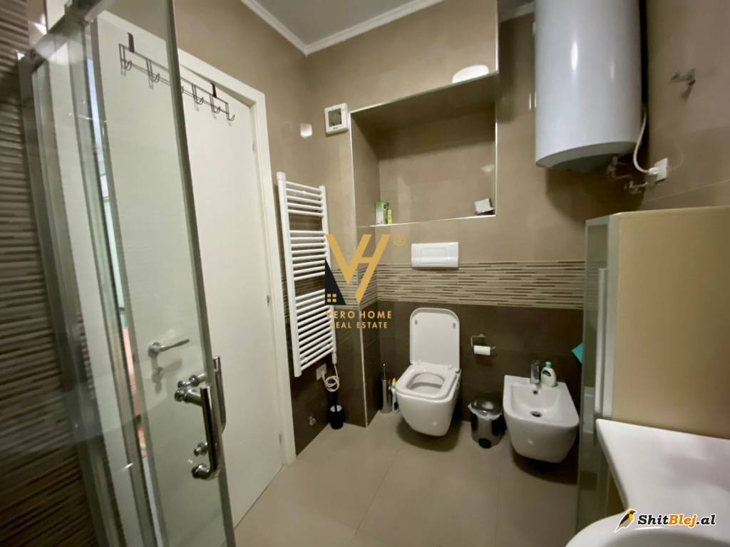 2+1+2 TE SHKEMBI I KAVAJES 300.000 EURO