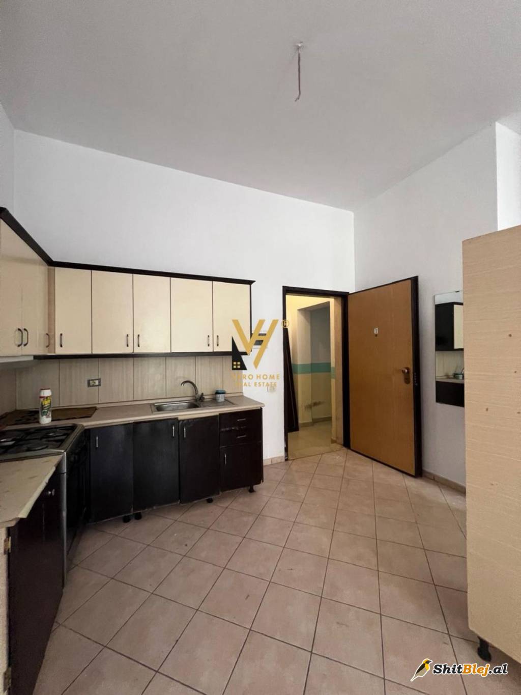  2+1+BLK NE YZBERISHT 160.000 EURO