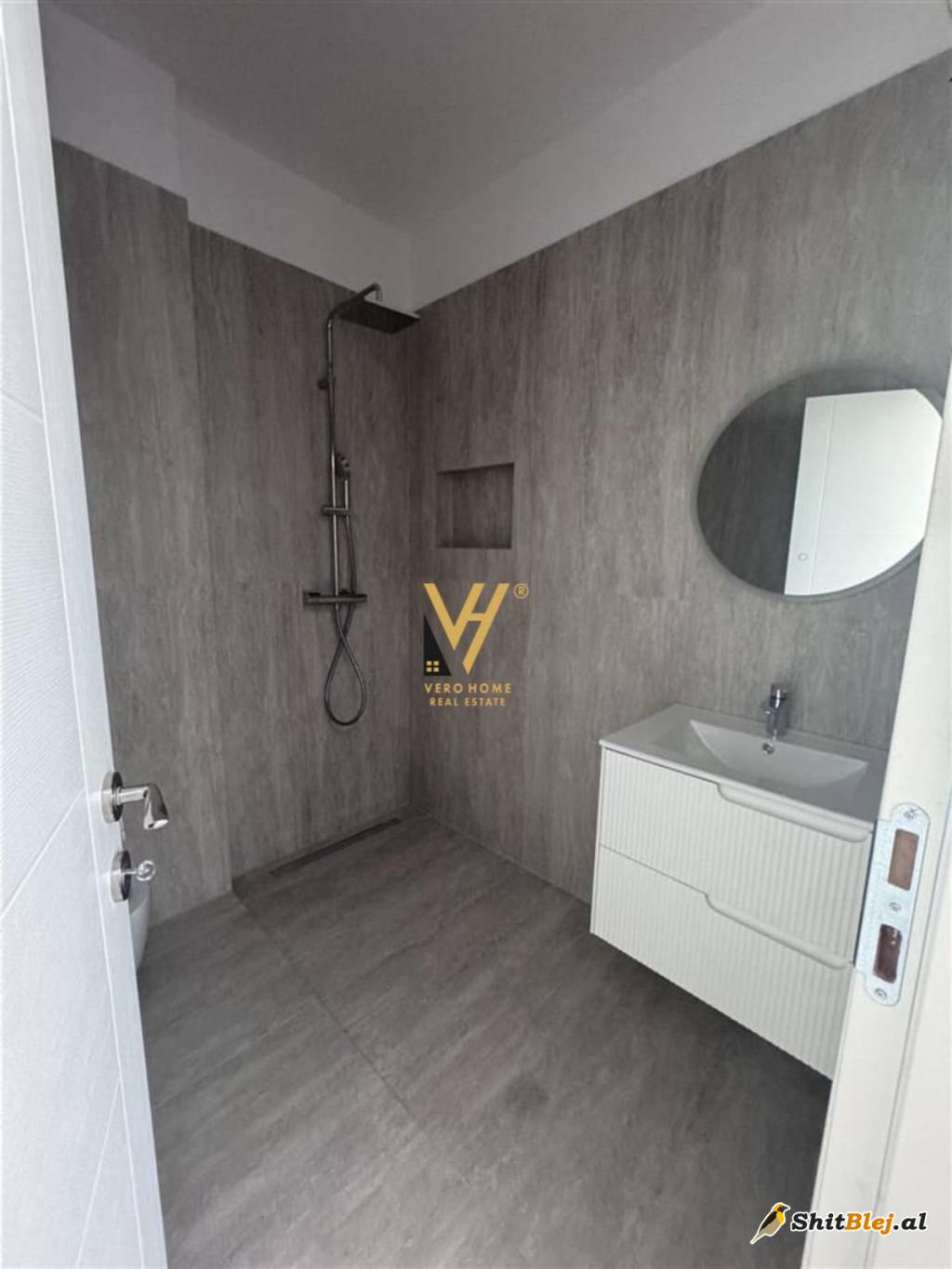 ZYRE 125 M2  TE BULEVARDI I RI 650 EURO