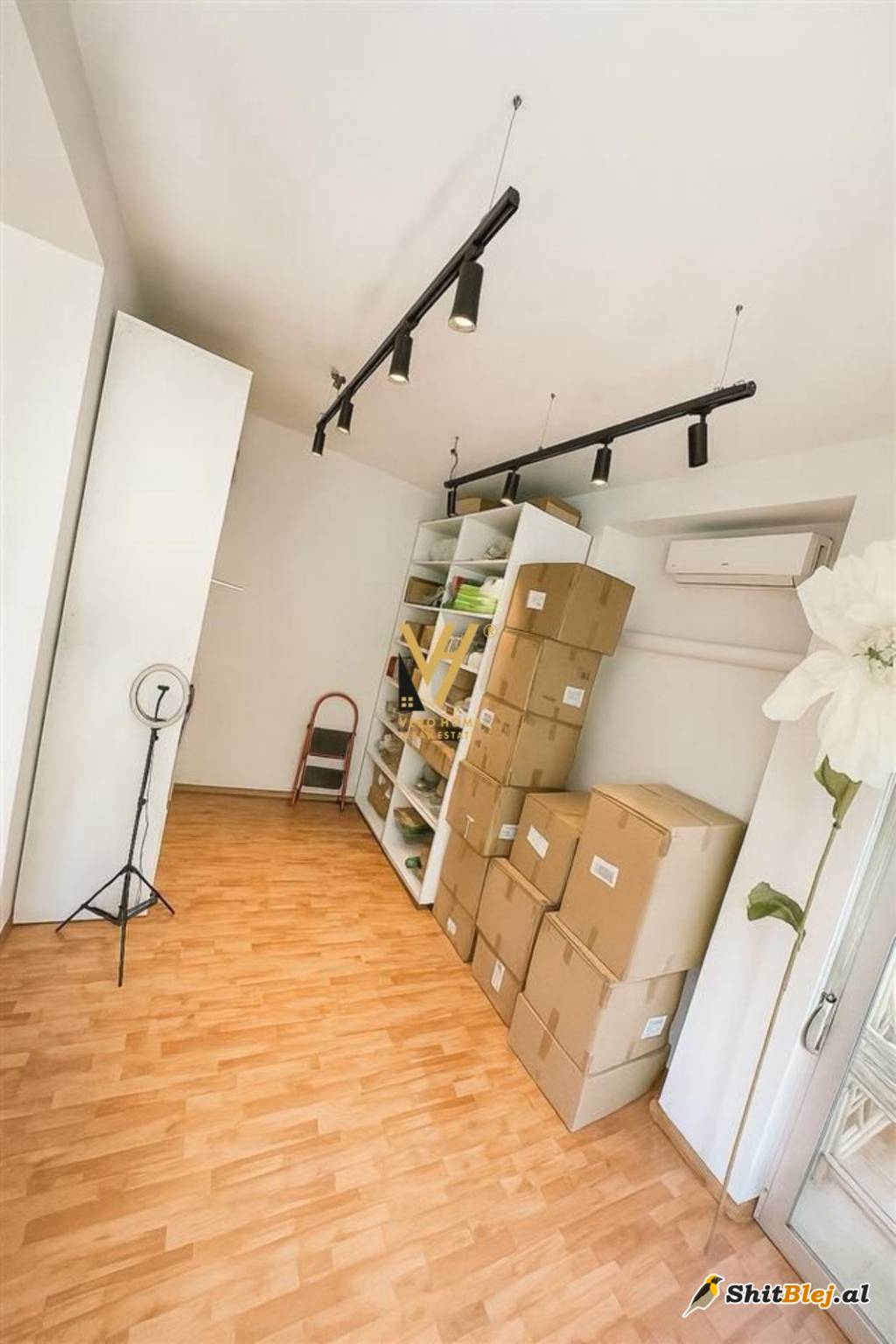 ZYRE 70 M2 TE VASO PASHA, BLLOK 800 EURO
