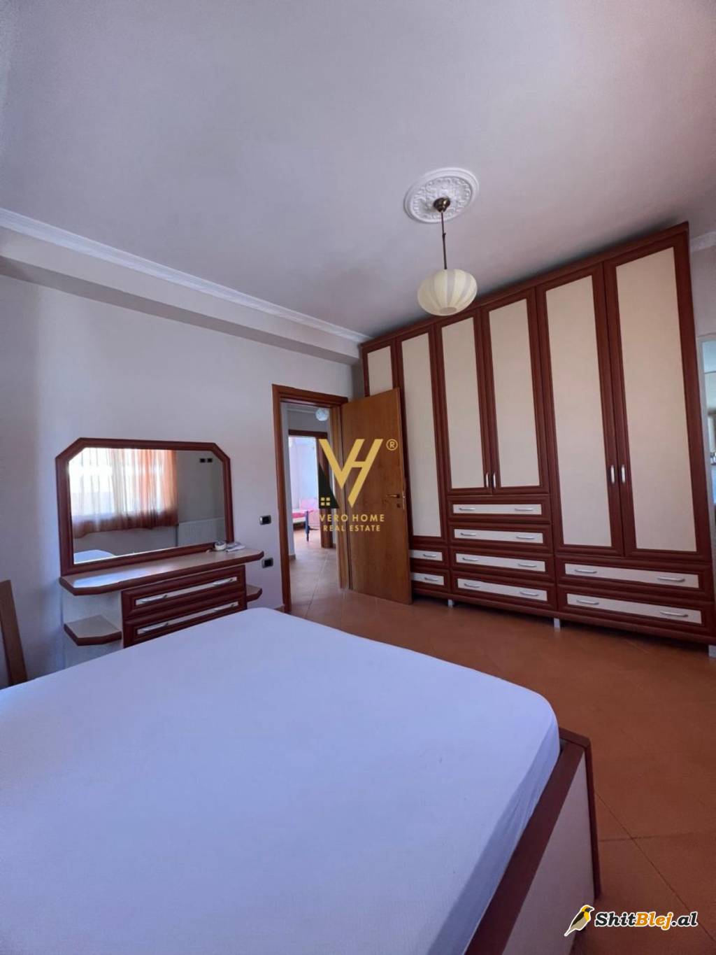 VILE 2 KATESHE NE SELITE 1.200 EURO