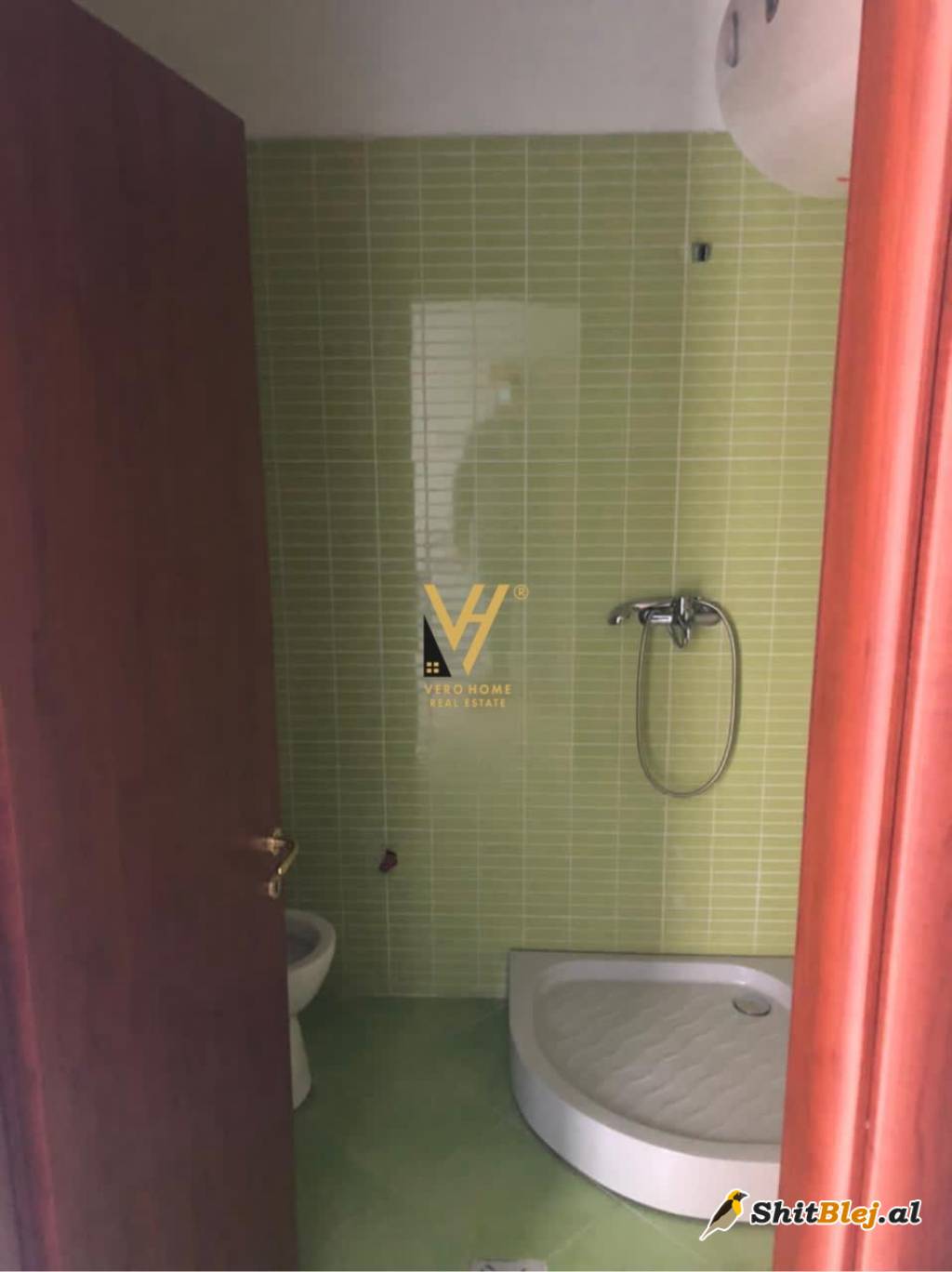ZYRE ME QIRA TE JORDAN MISJA 600 EURO