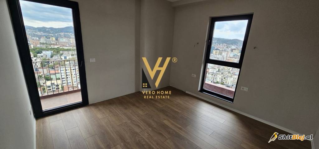 ZYRE 160 M2 GARDEN BUILDING 2.000 EURO